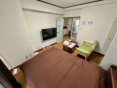 Monthly Mocos Sofia 3名様まで