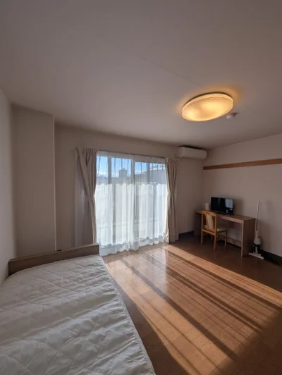 【三島駅徒歩6分🚶‍♂️】📶Wi-Fi無料＆🛋家具家電完備！出張に最適なお部屋✨