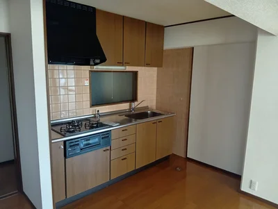 淡路島津名一宮IC車4分🚙駐車場1台込✨2LDK2名入居可🎵ドラッグストア徒歩2分🛒Wifi無料👍バーゼル壱番館