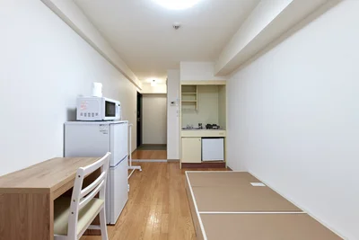 最寄り駅まで徒歩6分！家具家電付きアパート