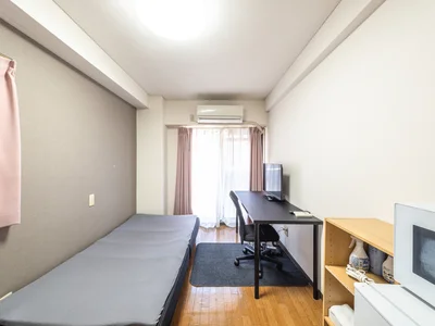 「心斎橋・なんば駅」近く｜コンビニ目の前Ⅳ