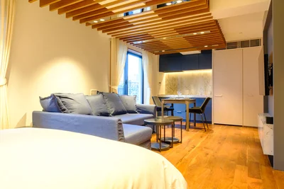 【六本木駅 徒歩2分✨】Roppongi House by U 📌デザイナーズ物件/最大6名の広々/5~9月空き有