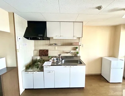 【各務原市蘇原/六軒駅 徒歩8分/駐車場アリ/Wi-Fi無料(マンスリーベースJP G028)