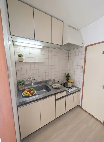 岩波駅徒歩9分＆駐車場1台付✨家具家電付