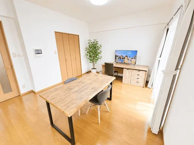 アルDEスリー鈴鹿　PlusOne