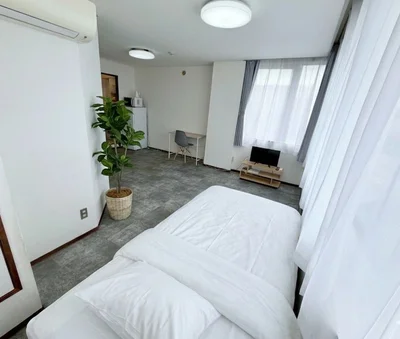 【大垣市東外側町/JR大垣駅徒歩5分/広々13帖/Wi-Fi無料(マンスリーベースJP G039)