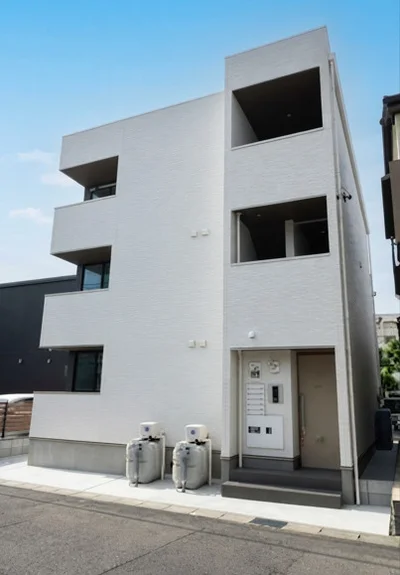 【一宮市泉/尾張一宮駅 徒歩14分/駐車場アリ/築浅物件/Wi-Fi無料(マンスリーベースJP A016.017)
