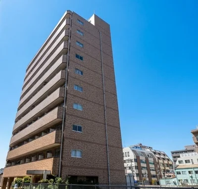 Kマンスリー新潟駅前（万代広場前）