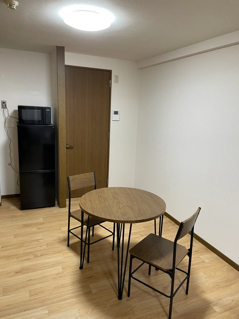 ※炊飯器・鍋フライパン・掃除機・アイロン・空気清浄機・HDD・ブルーレイレコーダーは現在設置しておりません。