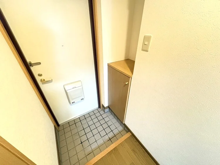 玄関にはシューズＢＯＸがございますので毎回片づけていただき、常に清潔な空間を保っていただくことが可能です♪