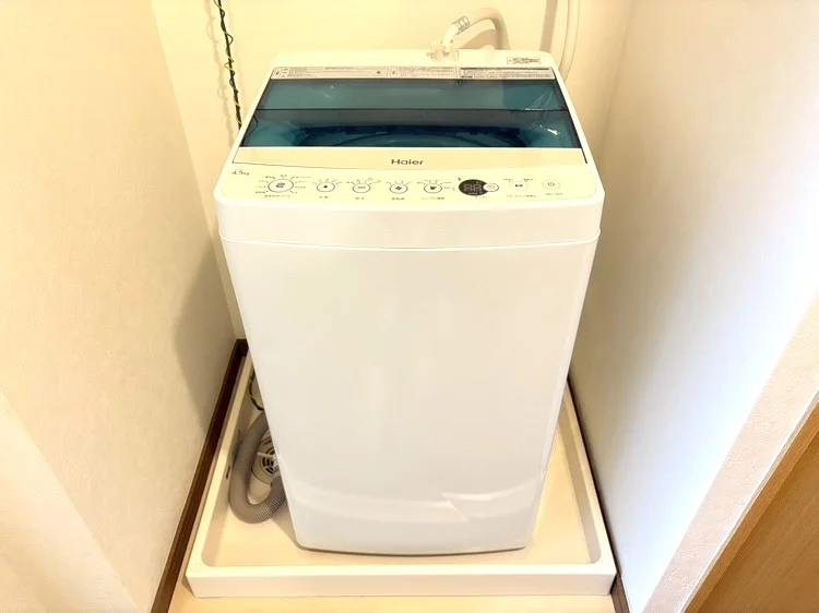 洗濯機は室内に設置しております♪入居後すぐにご利用が可能です(^^♪タオル1式分もご用意しております☆彡