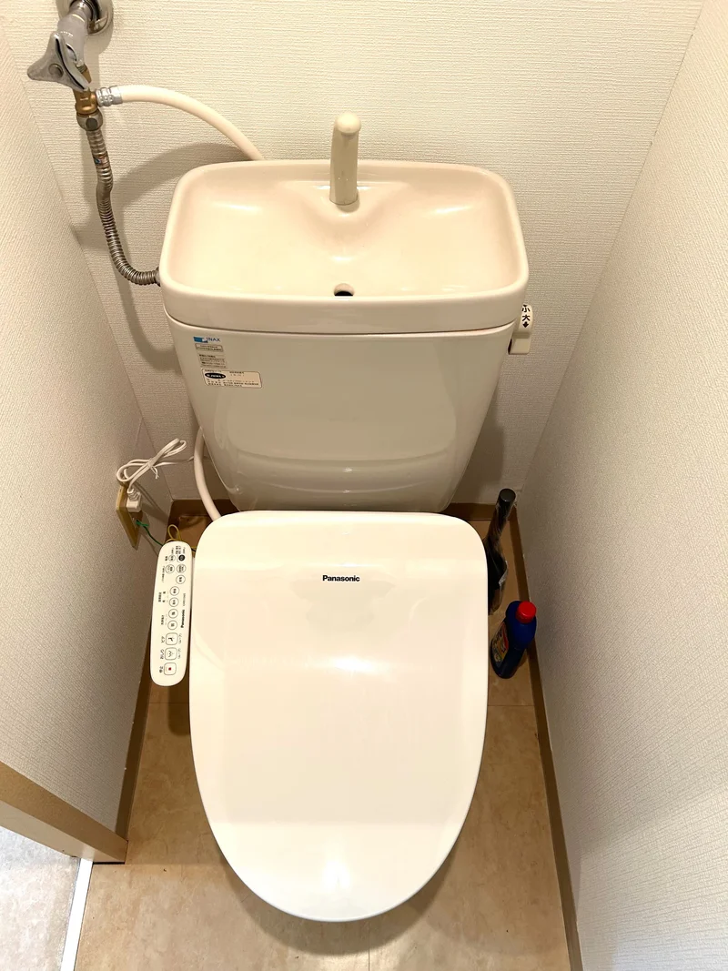 ウォシュレットつき