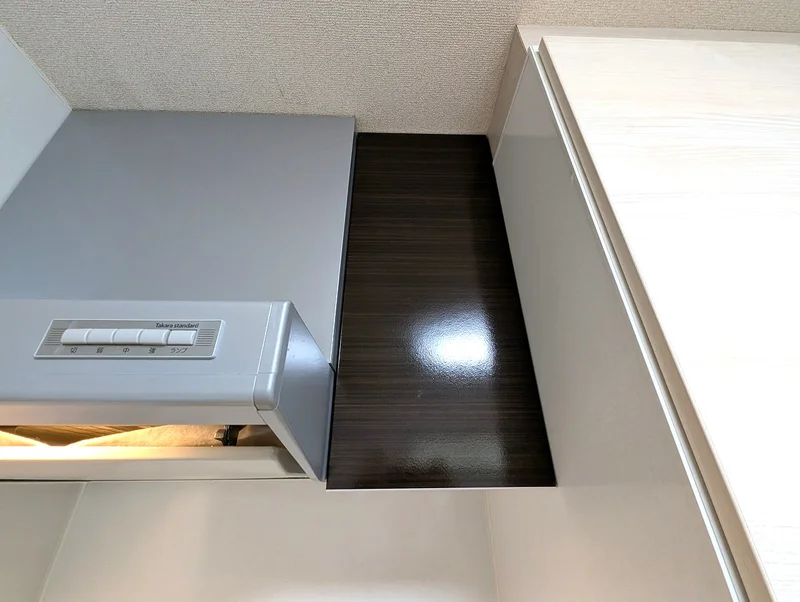 キッチンの上に2段収納◎