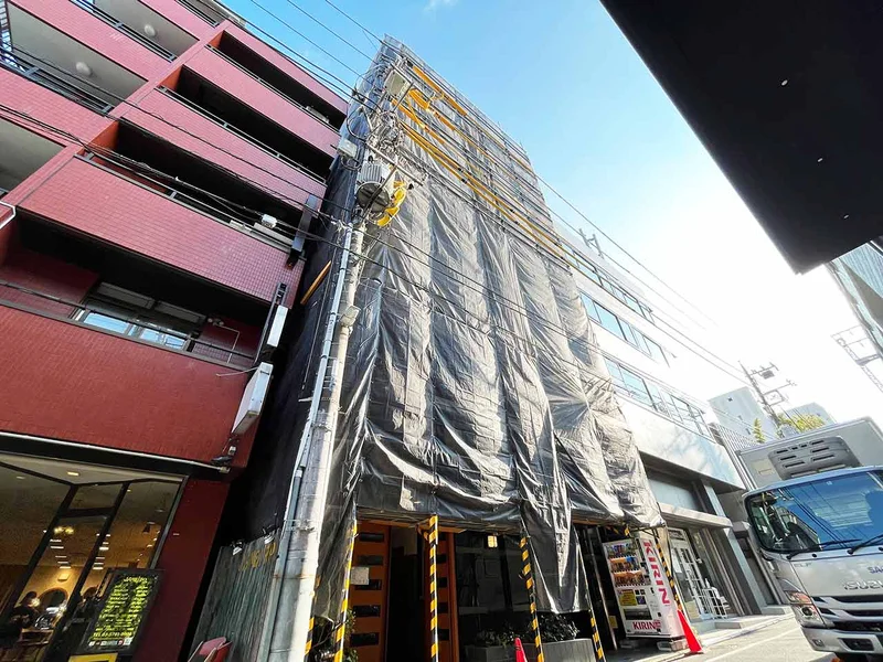 写真はお部屋のイメージです。ラグなどの室内装飾はございません。