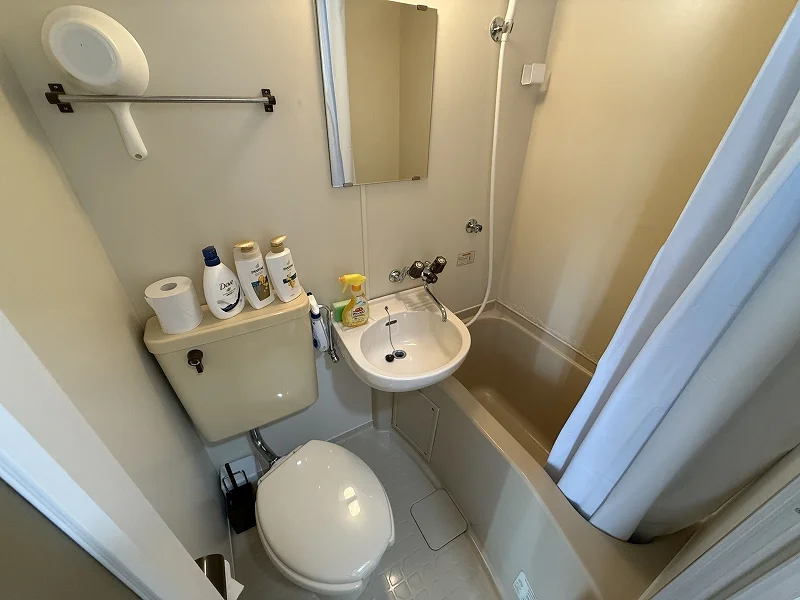 バスルーム画像です♪岡山人気ウィークリーマンションでは、お風呂用の桶もあるのでごゆっくりと快適にご利用いただけます★水道光熱費込みの嬉しいウィークリーマンション★
