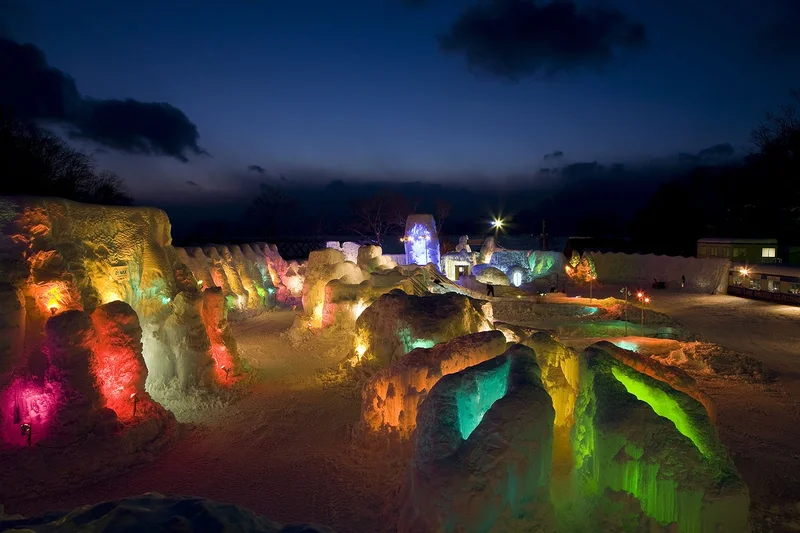 支笏湖 氷濤まつり