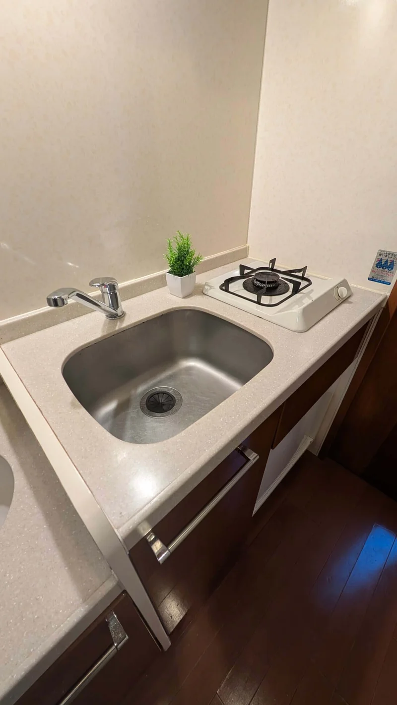 ガスコンロ完備♪自炊可能♪