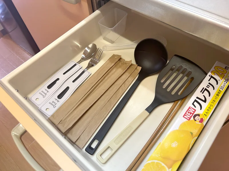 カトラリー類など　※1名様分をご用意。デザイン等が変更になることがございます。