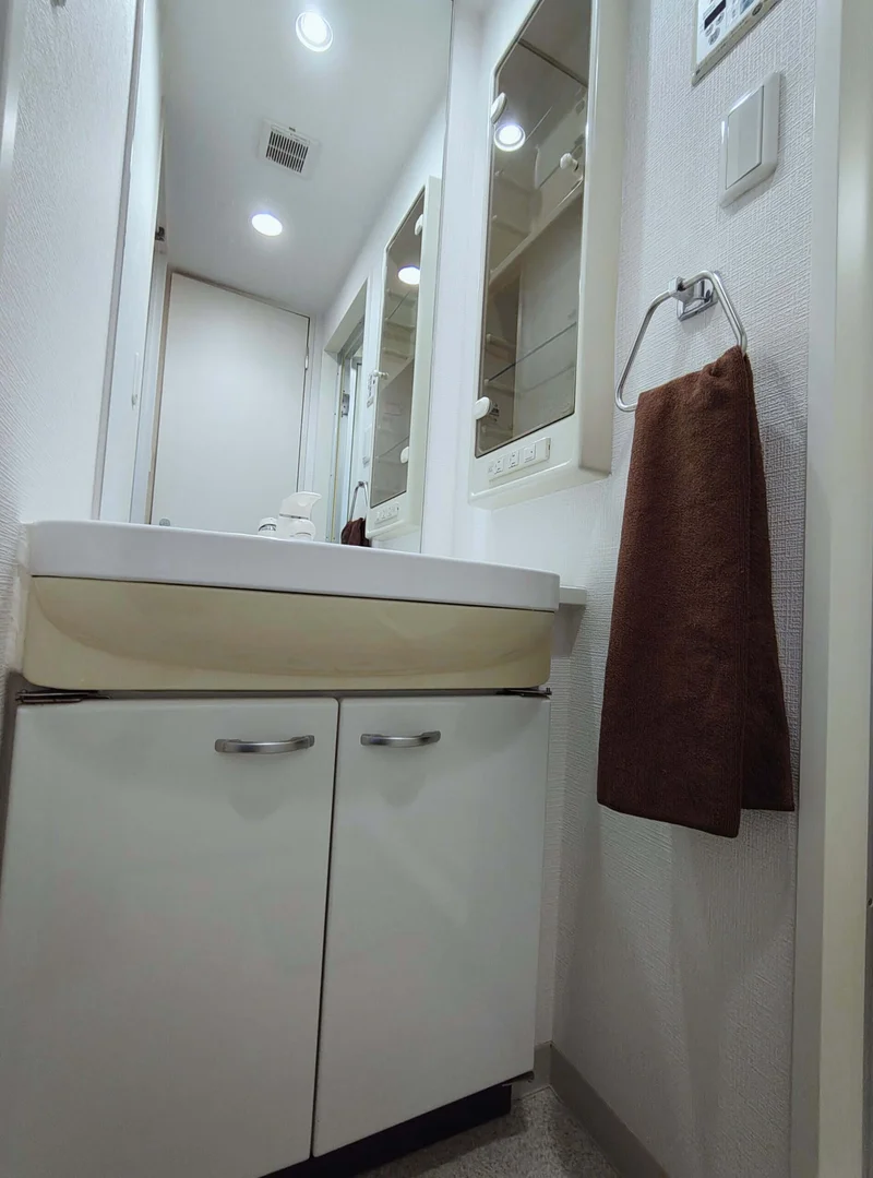 独立洗面台付き♪洗濯機も♪