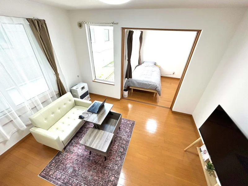 大きな窓があるお部屋です♪