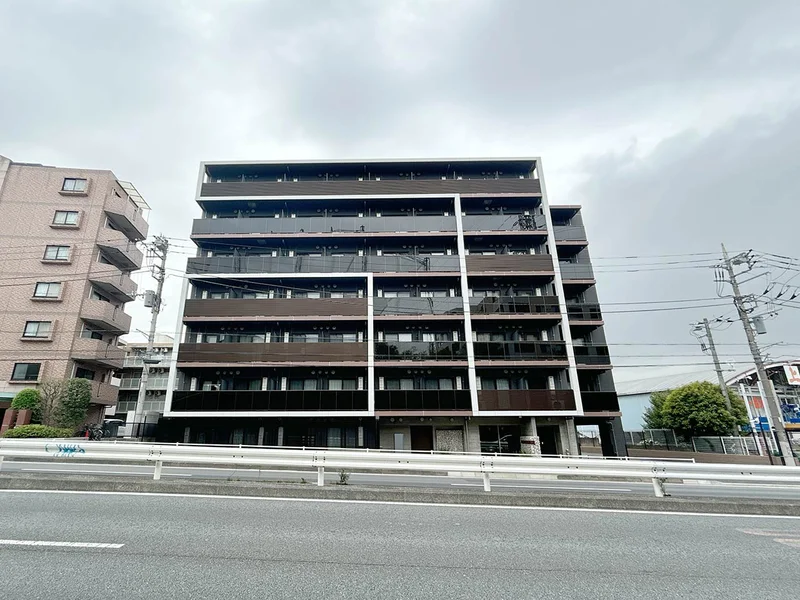 写真はイメージです。ラグなどの室内装飾はございません。