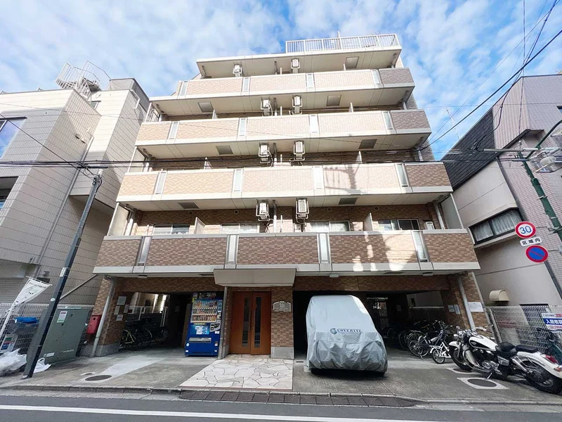 写真はイメージです。ラグなどの室内装飾はございません。