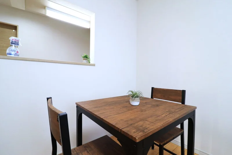 　食事もでき　複数名利用可能！