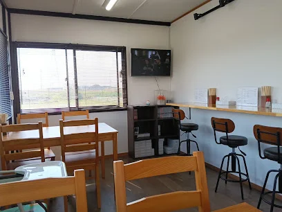 食堂ほづみまで徒歩８分