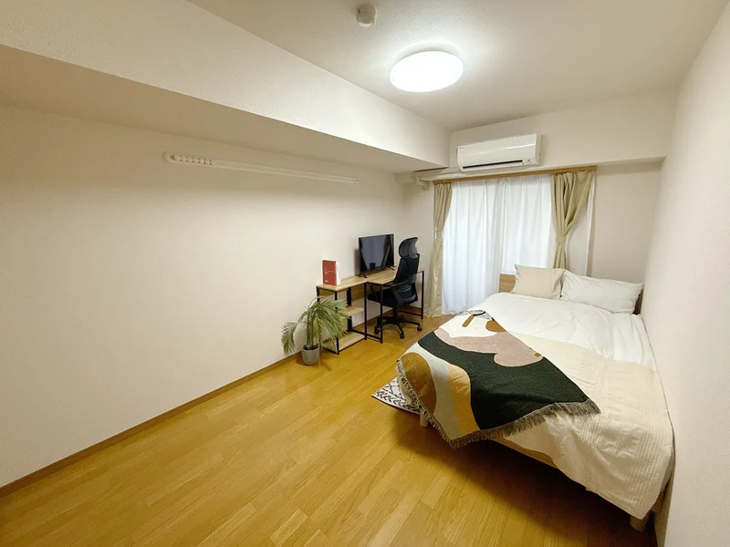 写真はイメージです。ラグなどの室内装飾はございません。