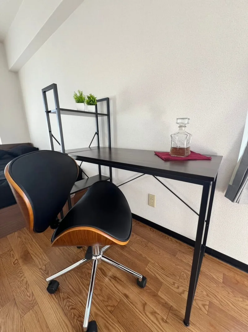 デスク・チェア完備♪お仕事にも♪