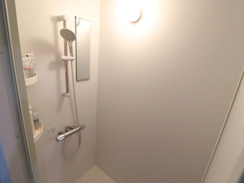シャワールーム　シャンプーやボディーソープ等すべて標準品となっております。
