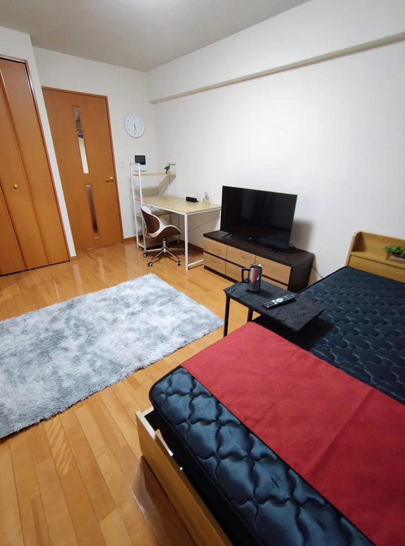 禁煙・セミダブルベッド♪