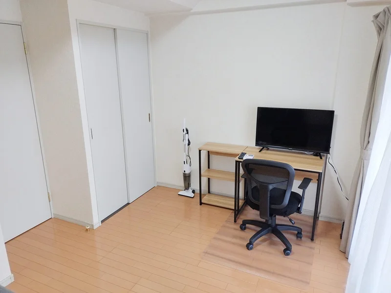 写真はイメージです。ラグなどの室内装飾はございません。