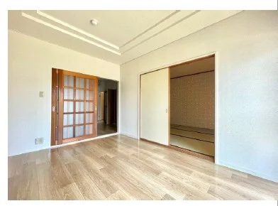 類似タイプの室内写真となります。