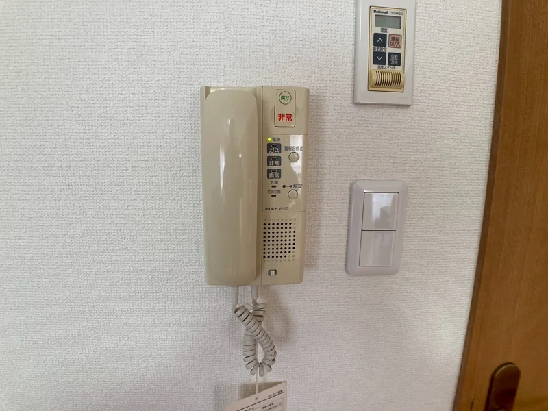 インターホン