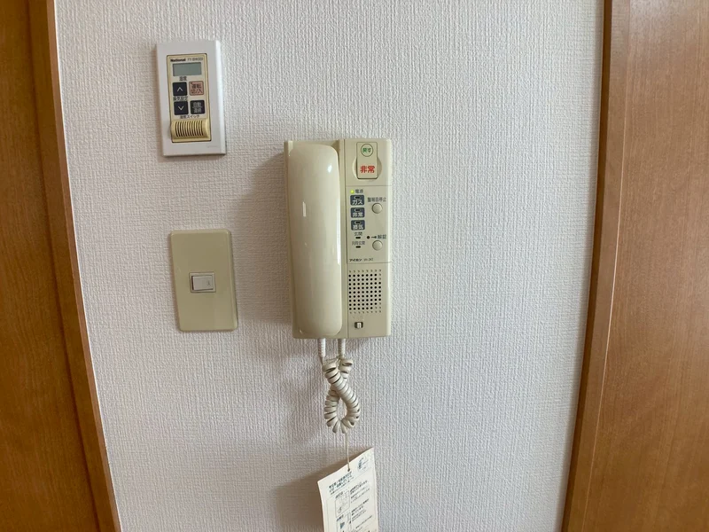 インターホン