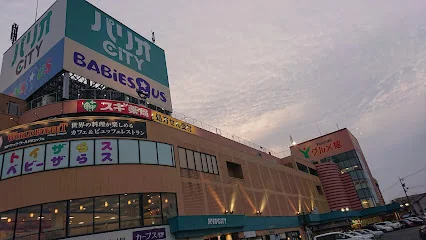 パリオCiTYまで徒歩１４分