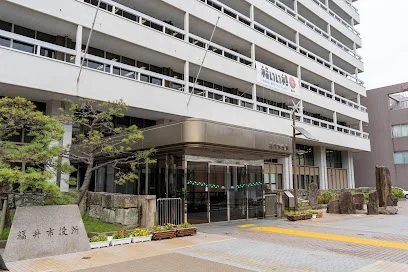 福井市役所まで徒歩９分