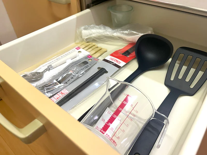 カトラリー類などもご用意　※デザイン等が異なる場合がございます。