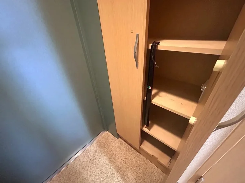 シューズボックス