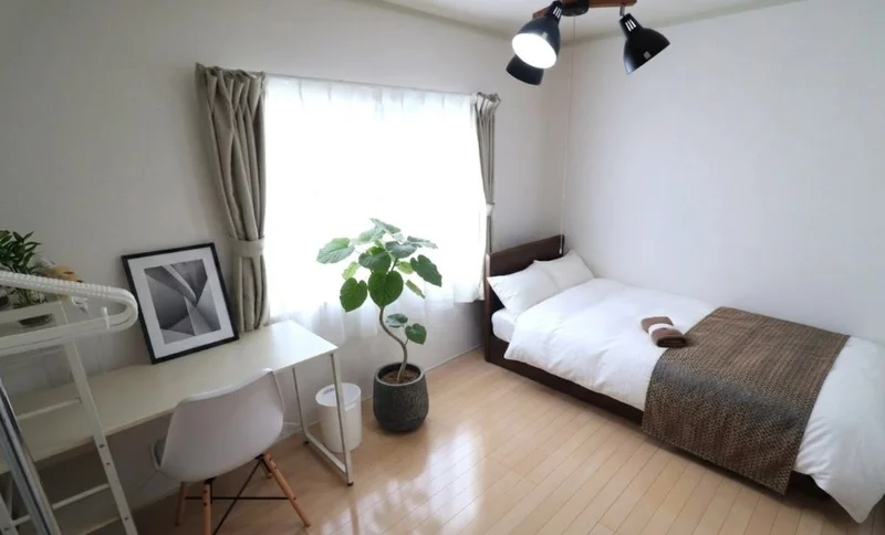 デスクワーク可能で広々使える安佐南区マンスリーマンション！