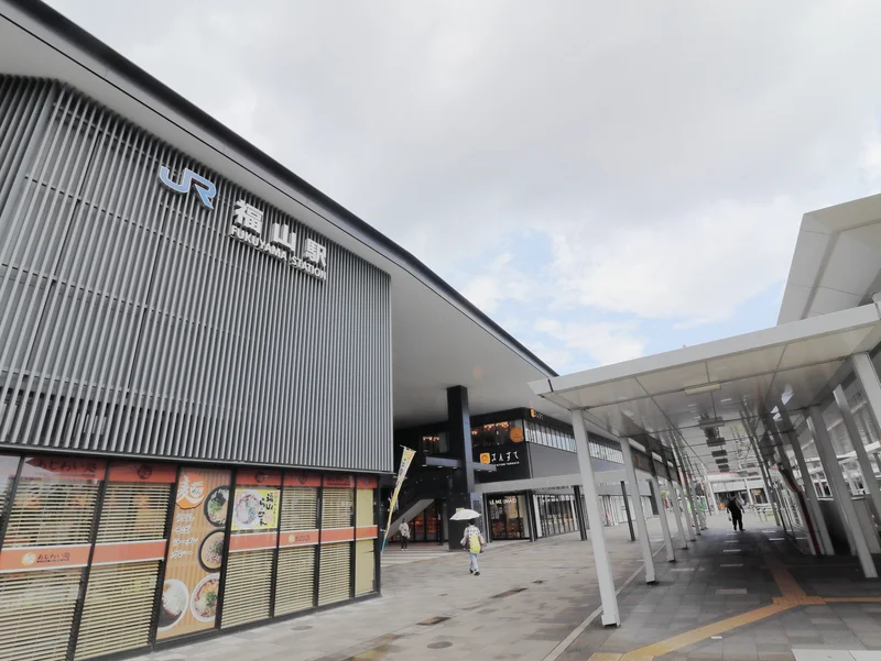 福山駅まで徒歩１２分