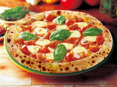 ナポリの窯 伴店まで車で１２分