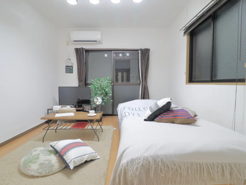 エアコン付きで温度調節可能！　一年を通して快適な室温でお過ごしいただけます。