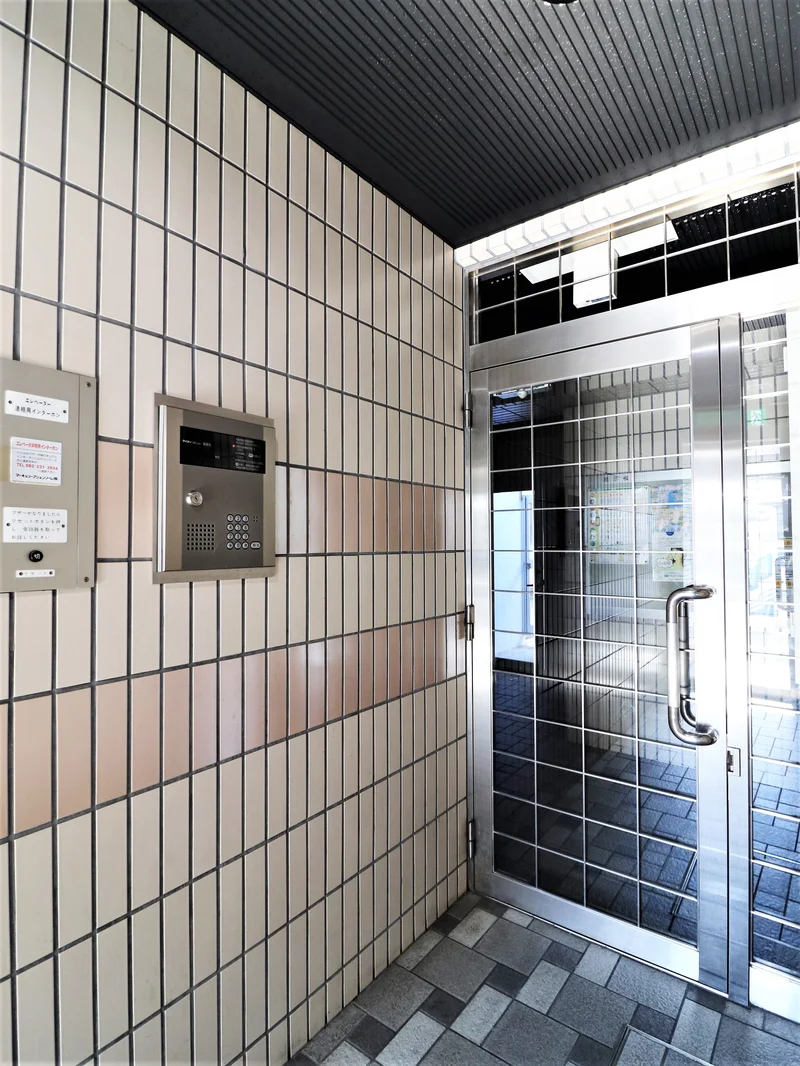 オートロック付き！　防犯対策ありで女性の安心安全も考慮！