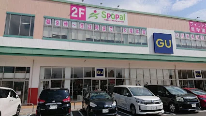 ジーユー（GU）ハローズ緑町店まで徒歩１０分