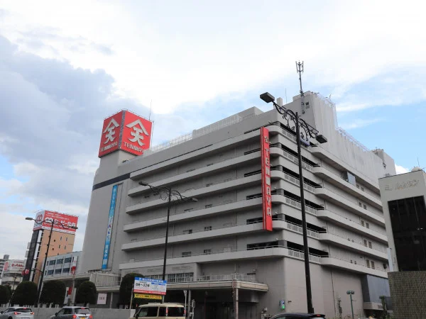 天満屋まで車で１１分