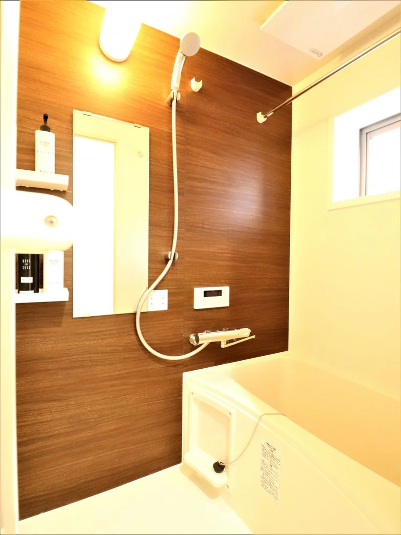 浴室暖房乾燥機で雨の日の洗濯ものにも困りません！　追い炊き機能あり♪