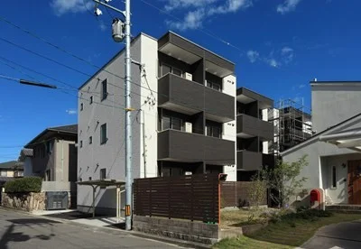 オートロック・防犯カメラあり♪　セキュリティに考慮された安心安全な物件です。　広島駅まで矢賀駅より1駅！