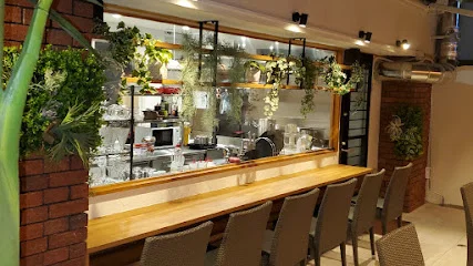 cafe BAELUまで徒歩６分